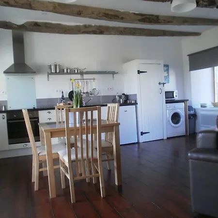 Du Manoir Nyaraló